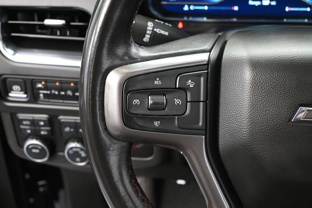 Used 2023 Chevrolet Suburban RST AWD/4WD image 31