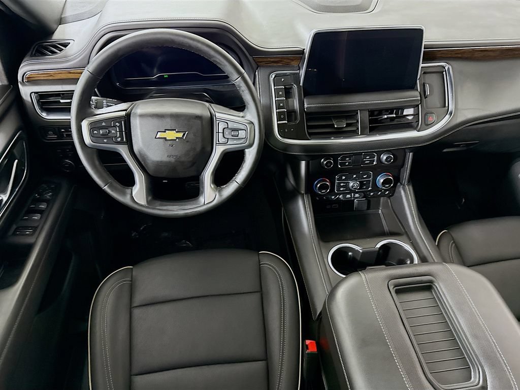 Used 2023 Chevrolet Tahoe Premier w/ Premium Package 2 AWD/4WD image 3