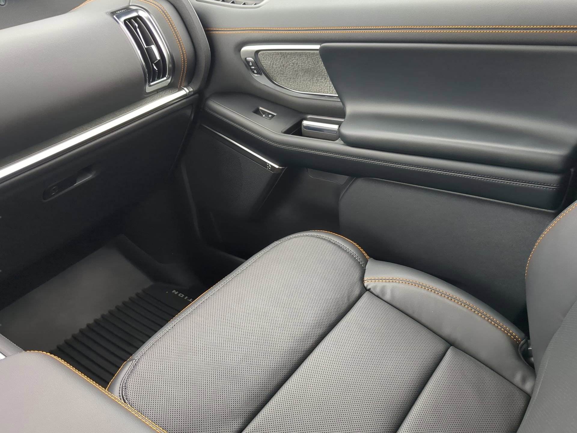 New 2026 Ford Expedition Tremor image 49