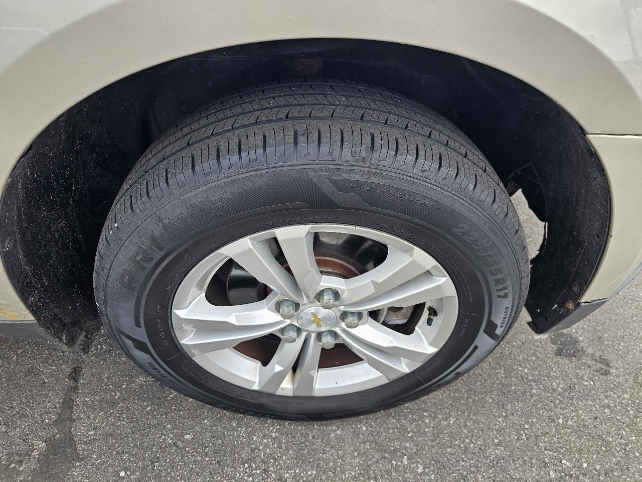 Used 2013 Chevrolet Equinox LS AWD/4WD image 14