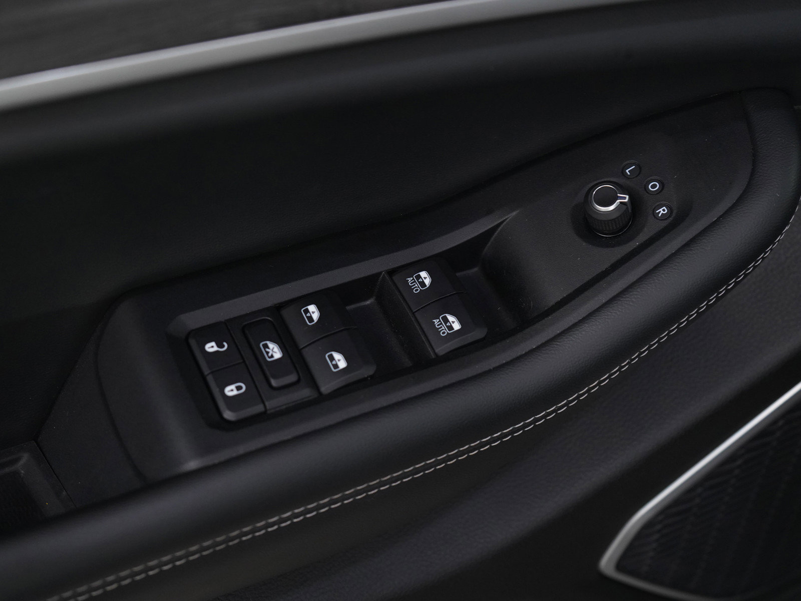 Used 2022 Jeep Grand Cherokee Limited image 20