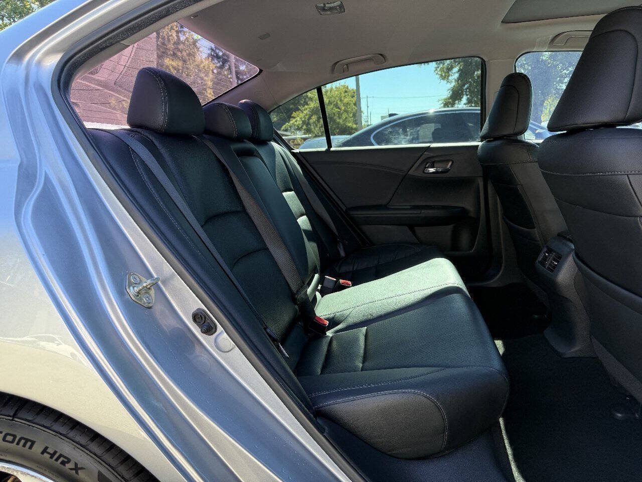 Used 2016 Honda Accord EX-L image 16