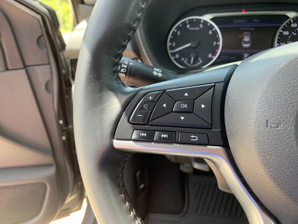 Used 2022 Nissan Sentra SV w/ Electronics Package FWD image 28