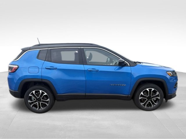 Used 2023 Jeep Compass Limited AWD/4WD image 18