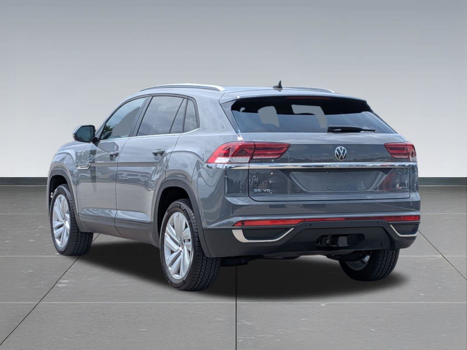 Used 2022 Volkswagen Atlas Cross Sport SE AWD/4WD image 3