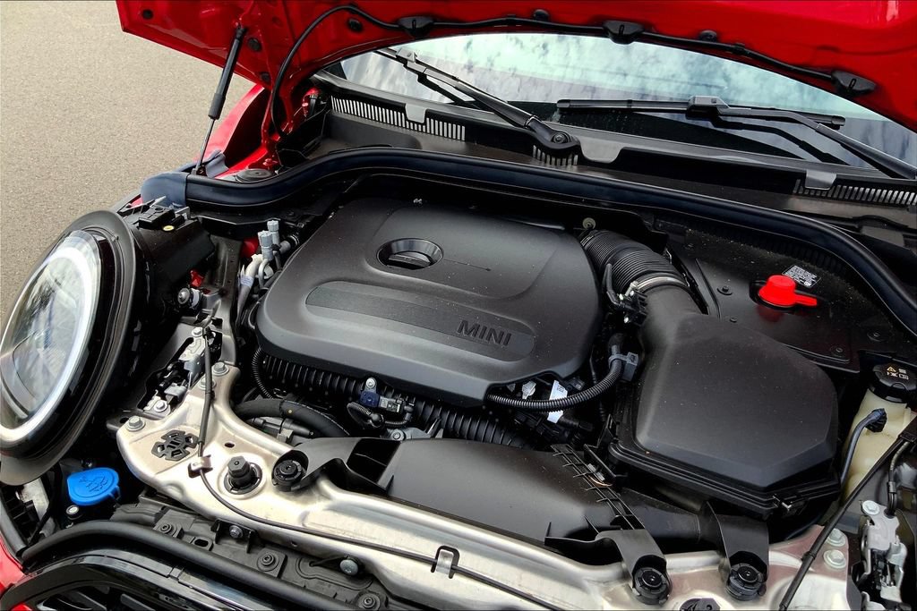 Certified 2025 MINI Cooper S FWD image 32