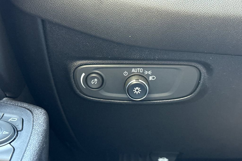 Used 2019 Chevrolet Equinox LT AWD/4WD image 39