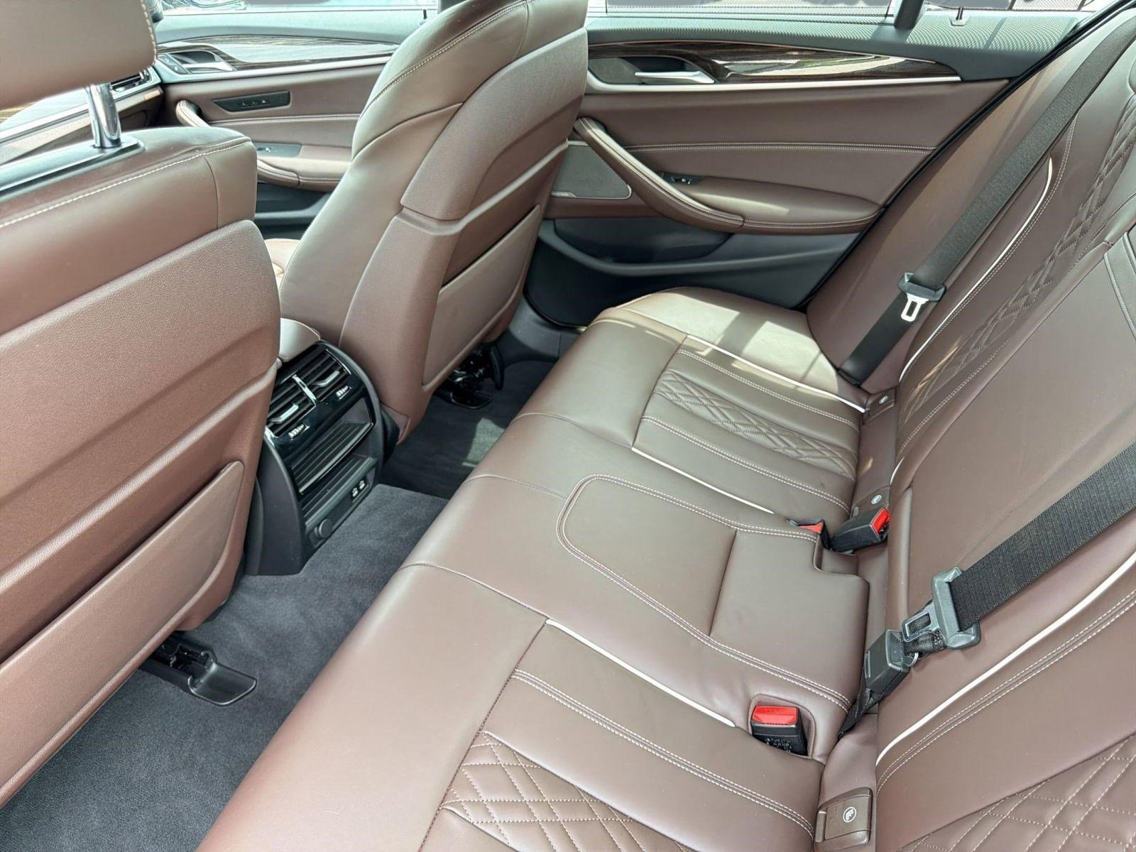Certified 2023 BMW 540i w/ Executive Package RWD image 26
