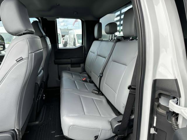 New 2025 Ford F550 4x4 SuperCab Super Duty image 13