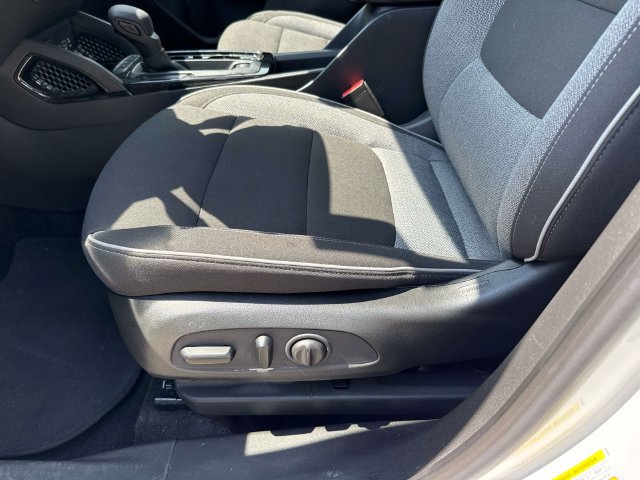 Used 2023 Chevrolet TrailBlazer LT w/ Convenience Package FWD image 22
