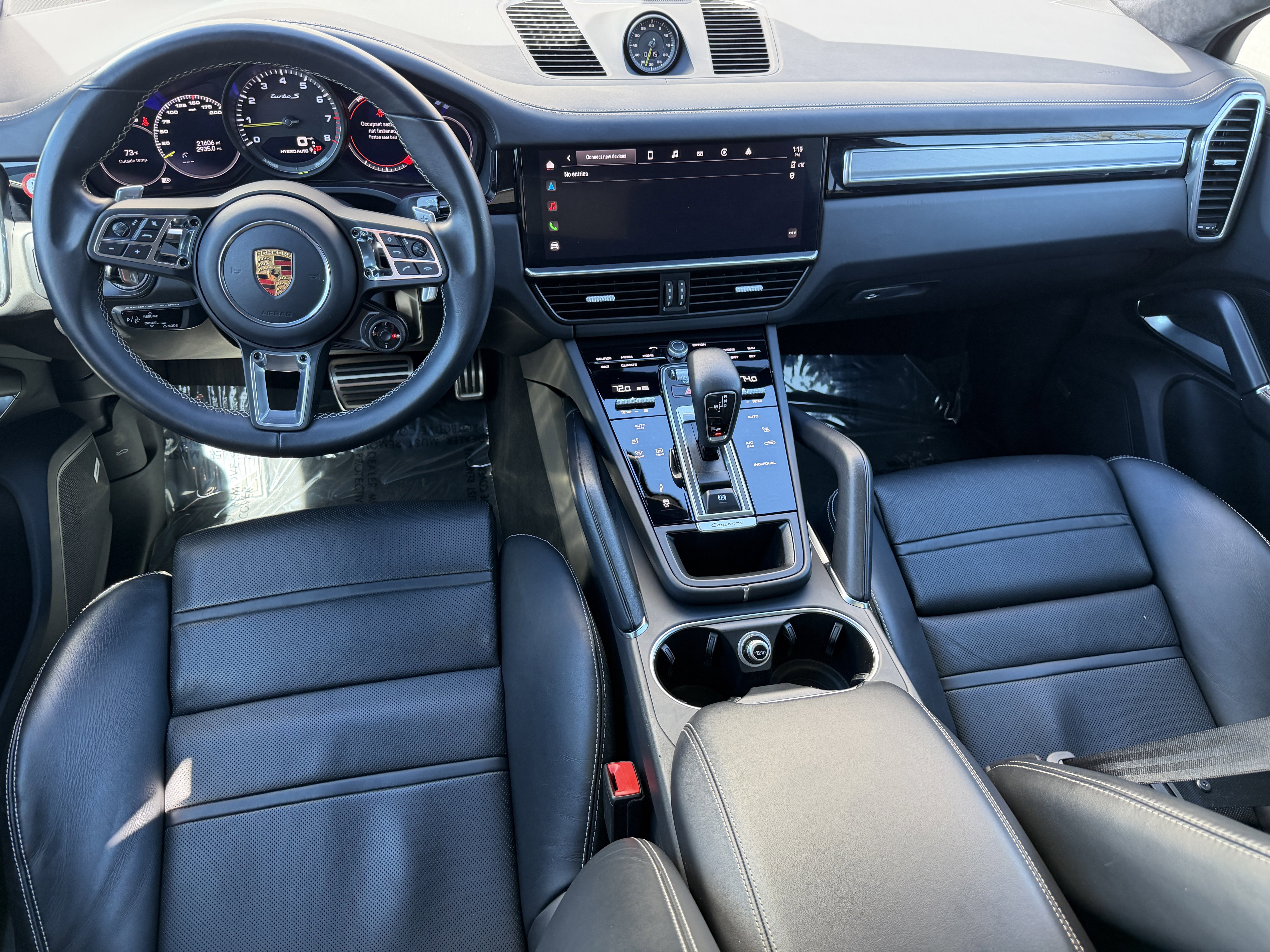 Certified 2022 Porsche Cayenne Turbo S image 18