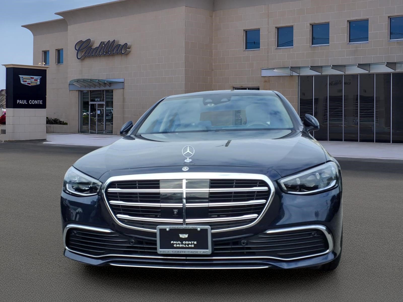 Used 2022 Mercedes-Benz S 580 4MATIC Sedan image 2