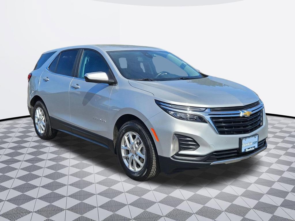 Used 2022 Chevrolet Equinox LT w/ Driver Convenience Package image 8