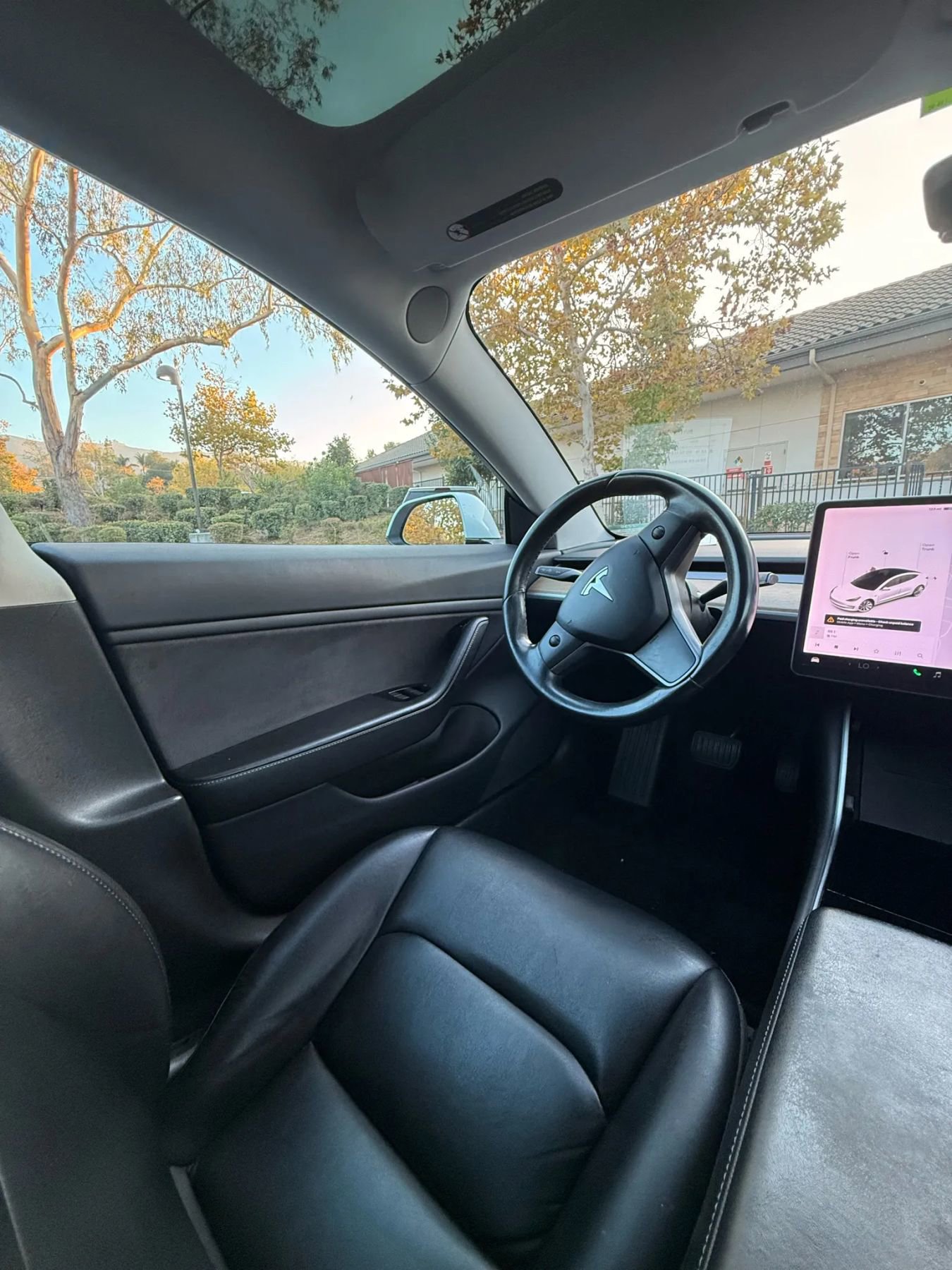 Used 2018 Tesla Model 3 Long Range image 21