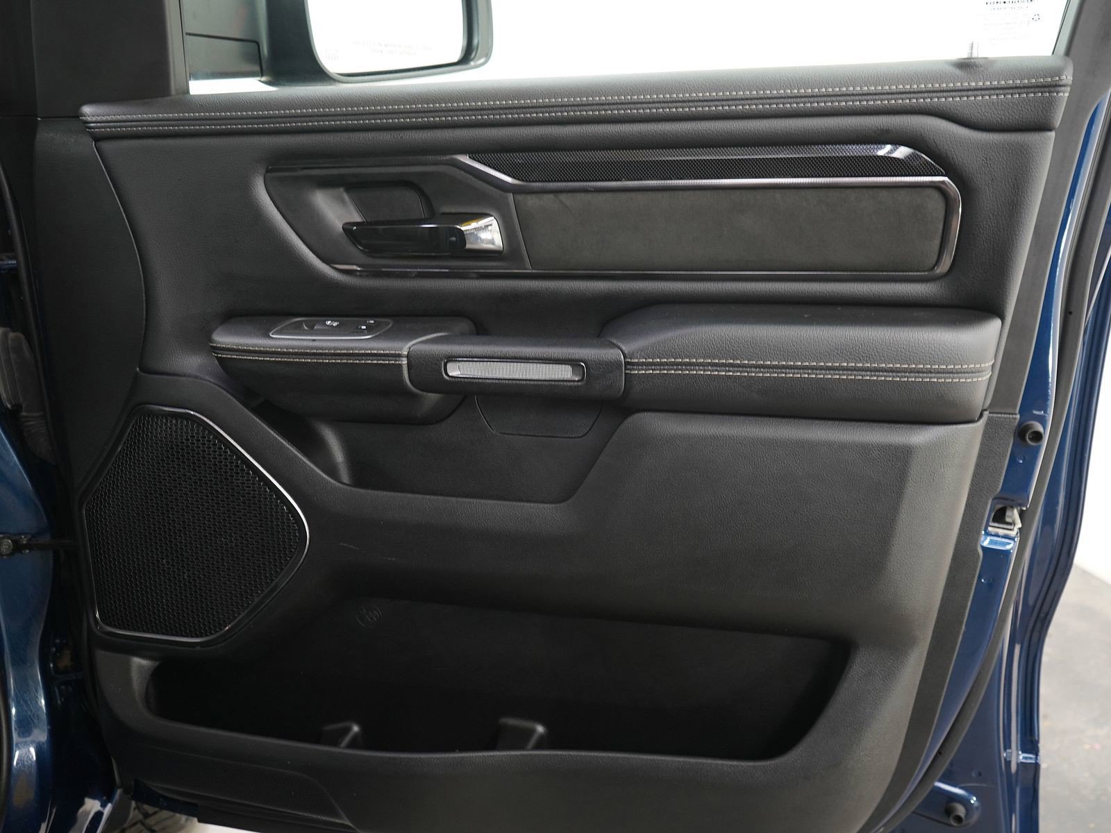 Used 2022 RAM 1500 Sport w/ G/T Package AWD/4WD image 9