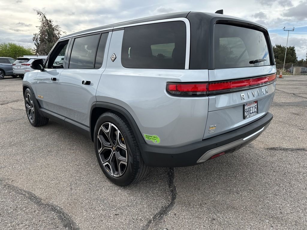 Used 2023 Rivian R1S Adventure image 5