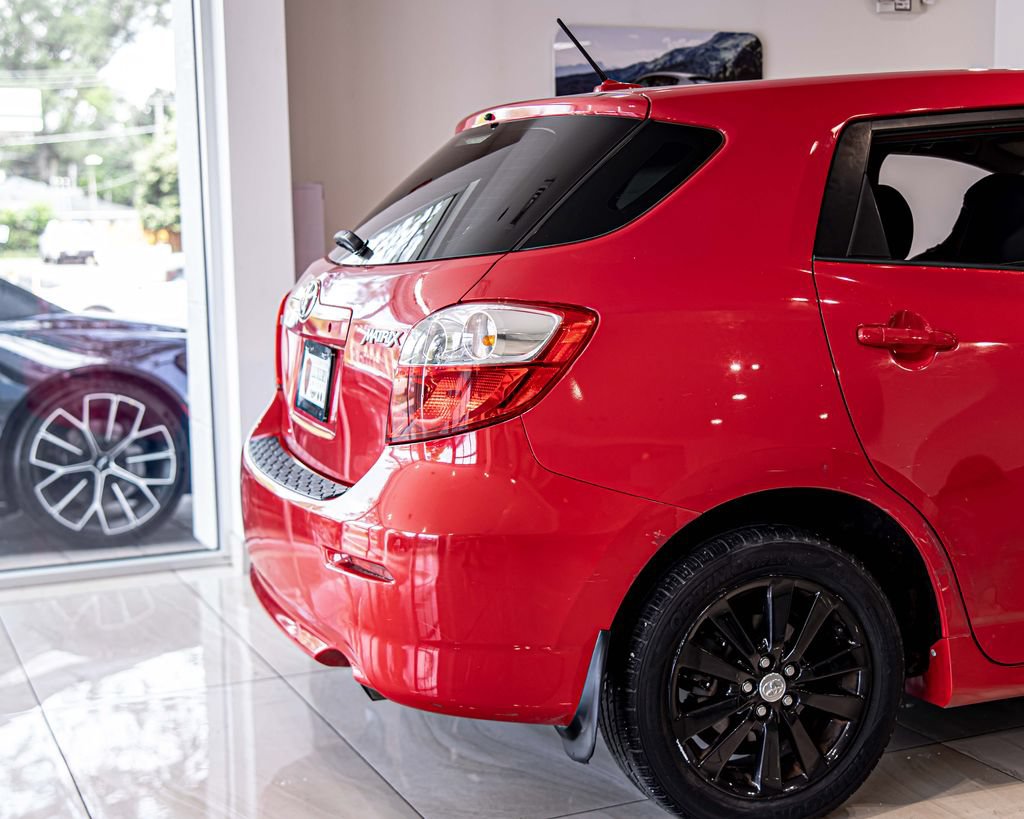 Used 2009 Toyota Matrix FWD image 12