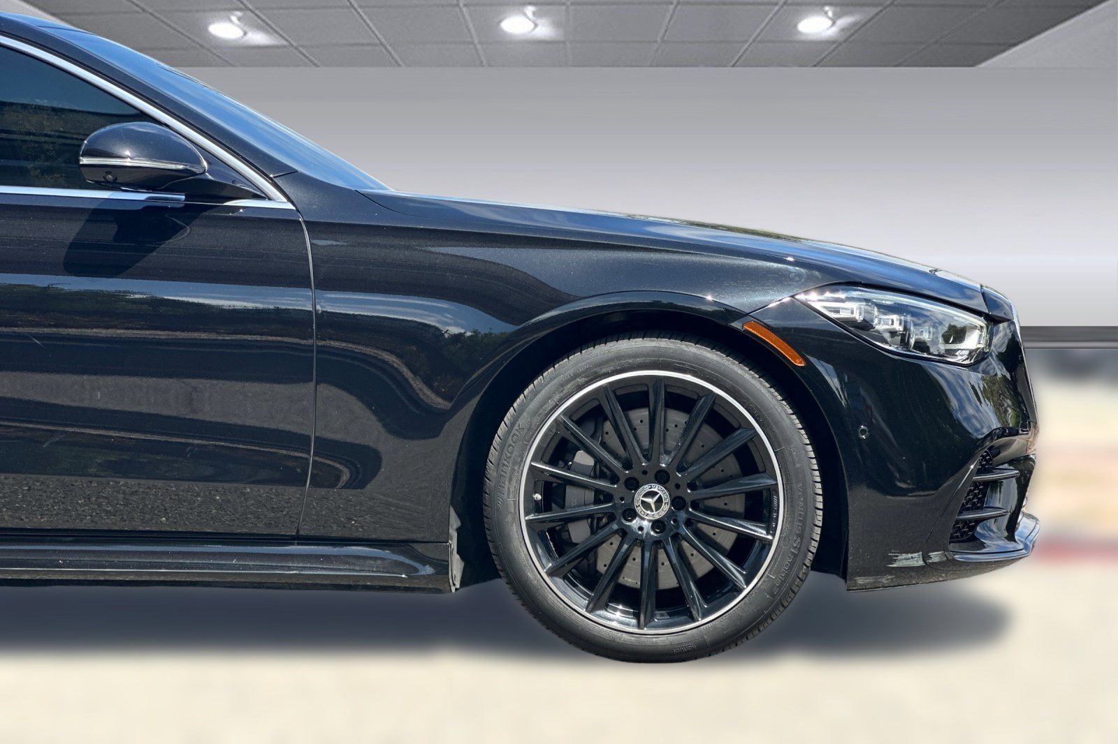 Certified 2022 Mercedes-Benz S 500 4MATIC image 35