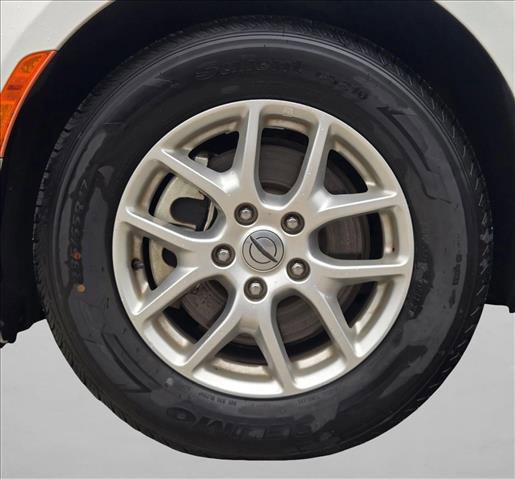 Used 2023 Chrysler Voyager LX image 21