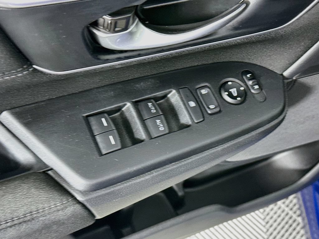 Used 2021 Honda CR-V EX image 18