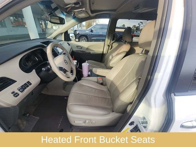 Used 2014 Toyota Sienna XLE image 27
