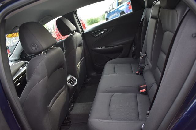 Certified 2018 Chevrolet Malibu LT FWD image 18
