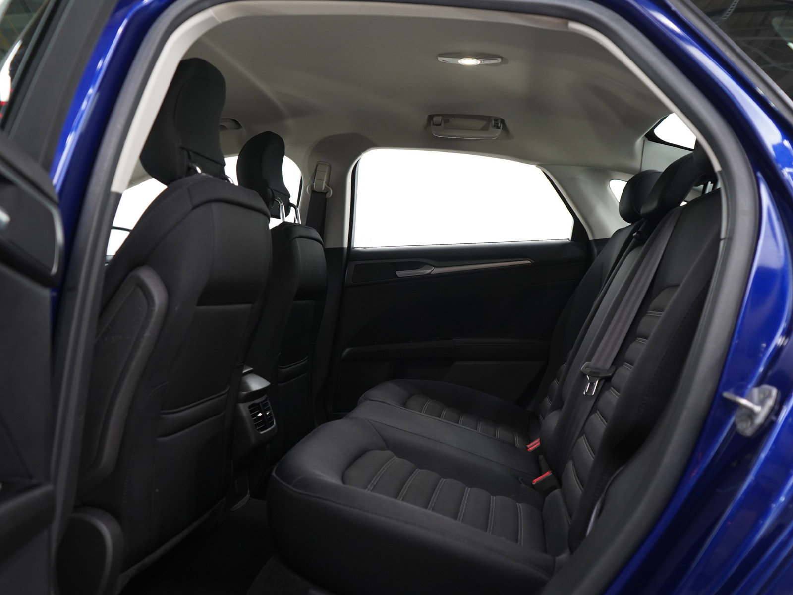 Used 2013 Ford Fusion SE image 16