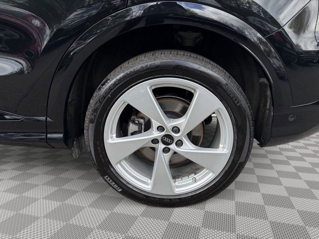 Used 2025 Audi Q5 Prestige AWD/4WD image 10