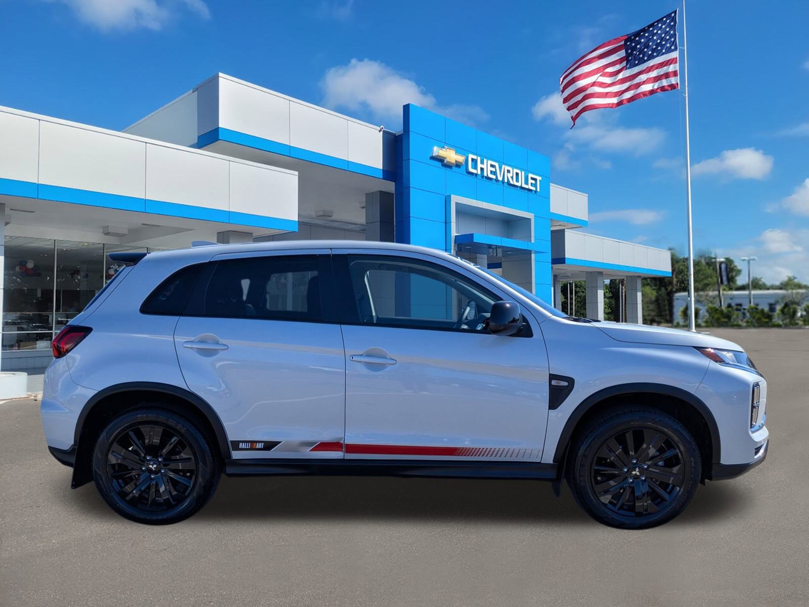 Used 2024 Mitsubishi Outlander Sport SE image 3