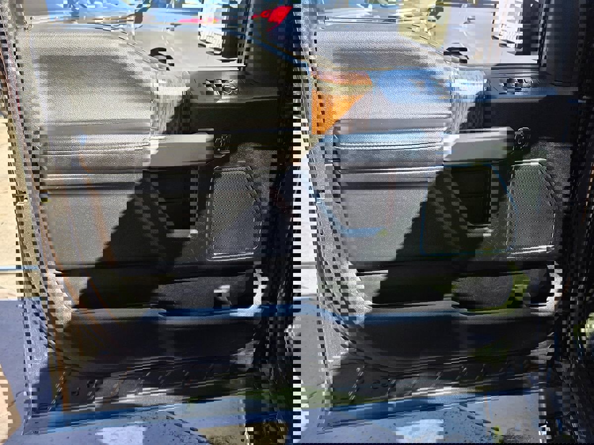 Used 2019 Ford F150 Lariat image 29