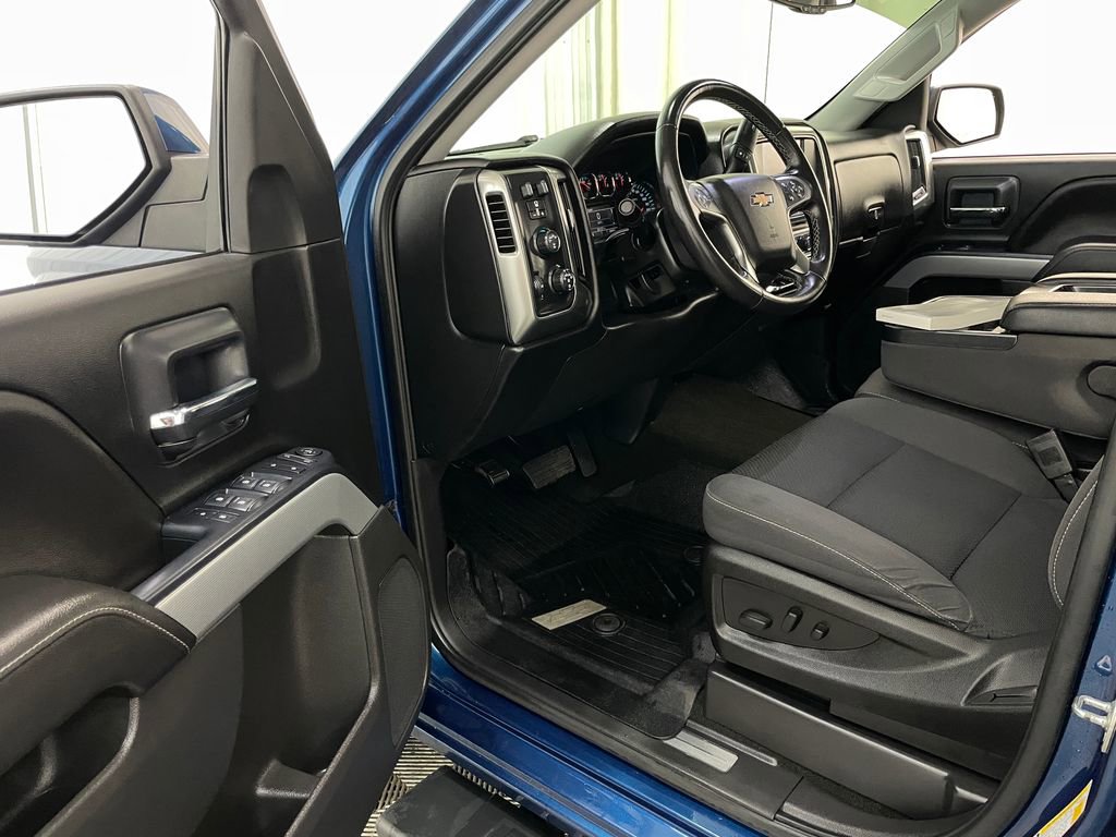 Certified 2018 Chevrolet Silverado 1500 LT w/ All Star Edition image 21