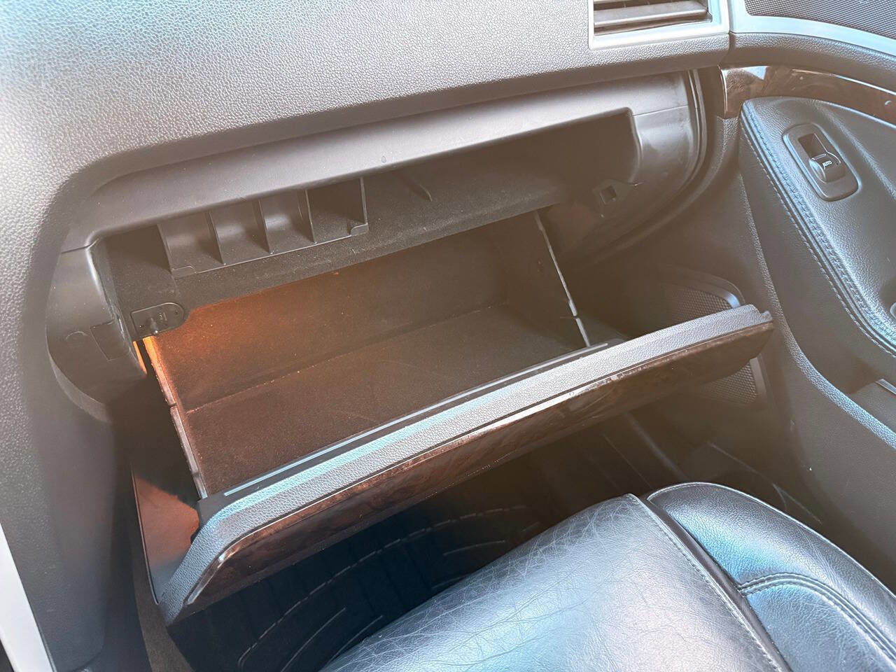 Used 2013 Ford Explorer Limited image 39