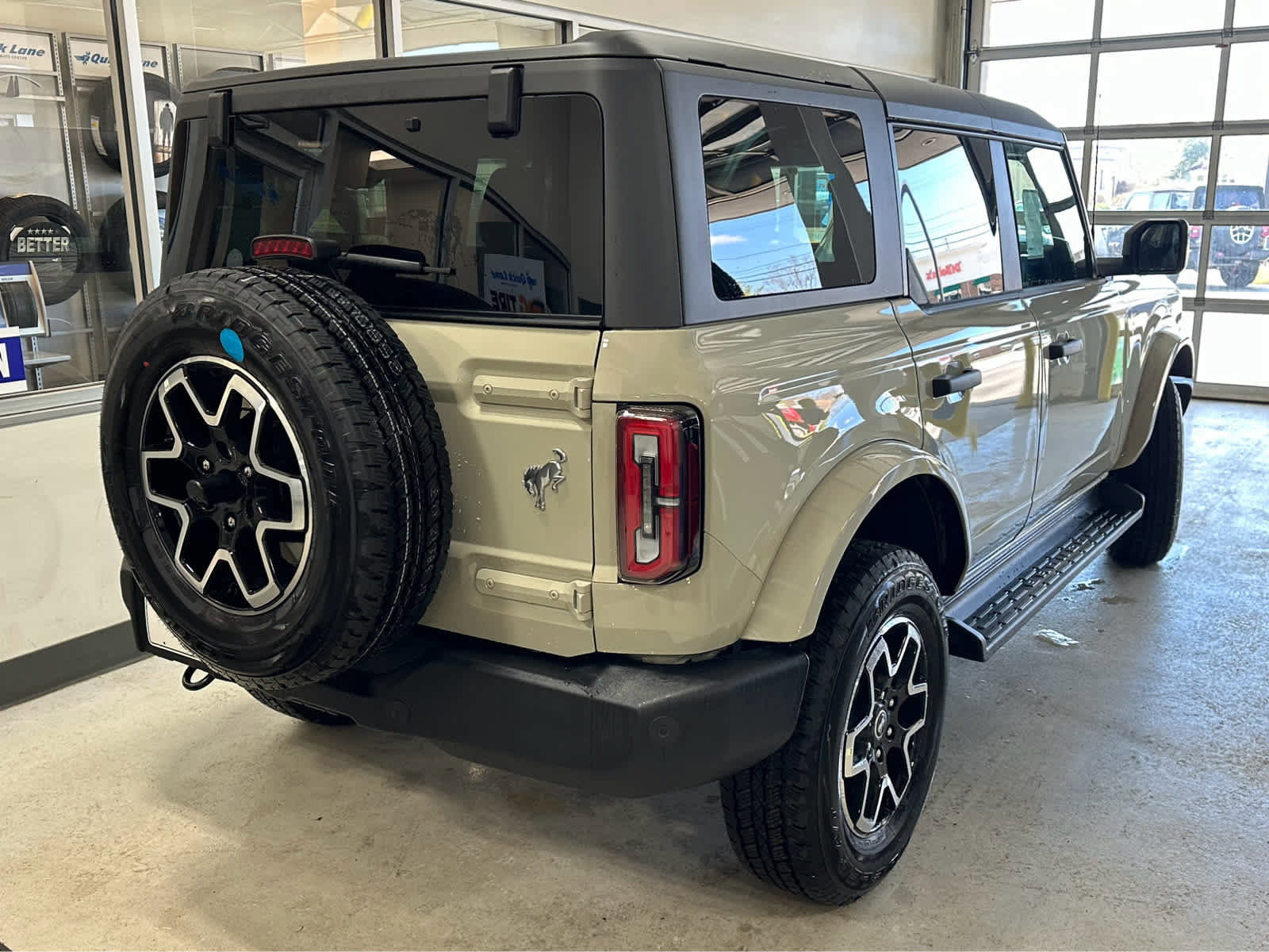 New 2026 Ford Bronco Outer Banks AWD/4WD image 8