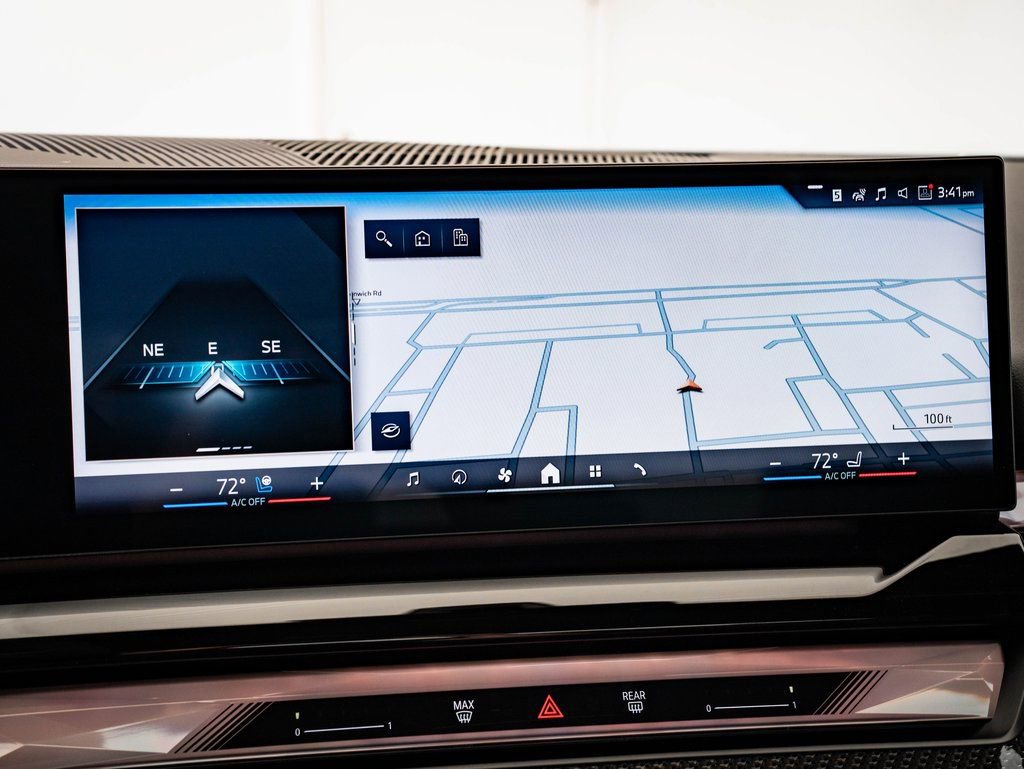 New 2026 BMW 550e xDrive image 33