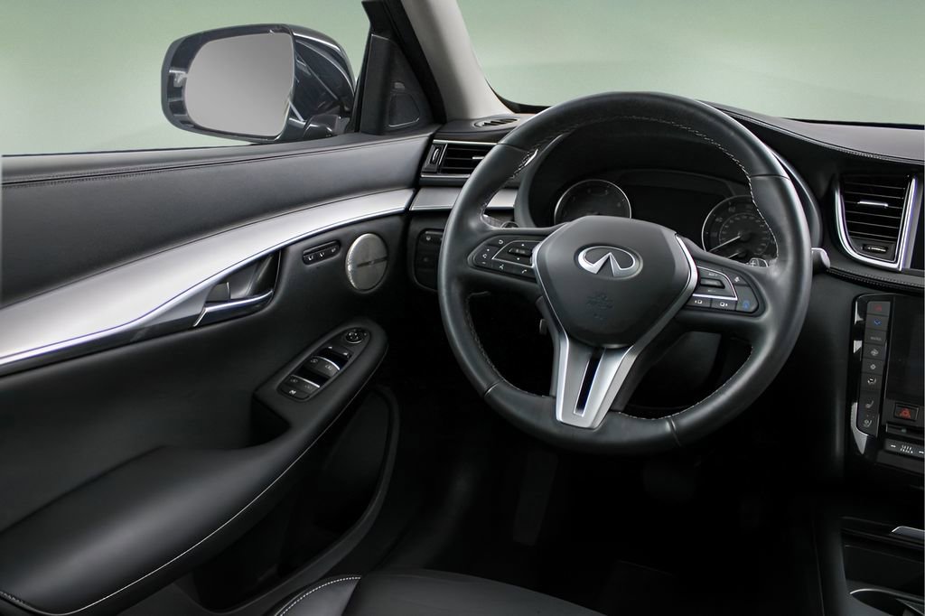 Used 2021 INFINITI QX50 Sensory image 11