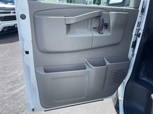 New 2025 Chevrolet Express 2500 w/ Driver Convenience Package image 10