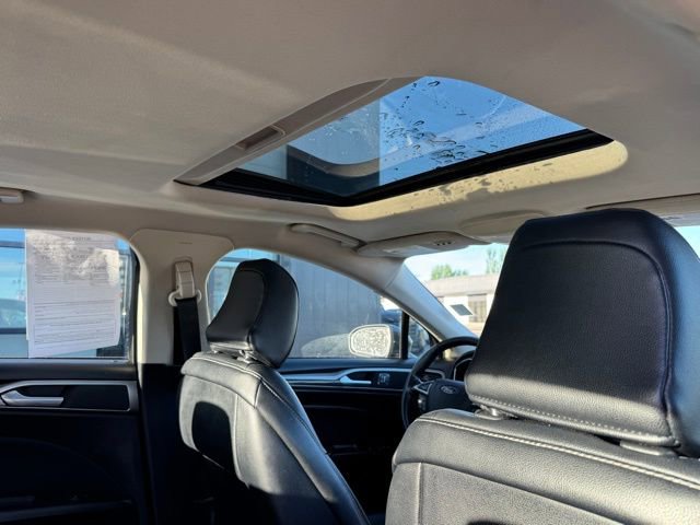 Used 2020 Ford Fusion SEL FWD image 20