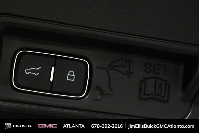 Used 2022 Ford Explorer XLT w/ Equipment Group 202A image 31