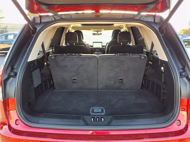 Used 2020 Lincoln Aviator Reserve w/ Equipment Group 202A image 25