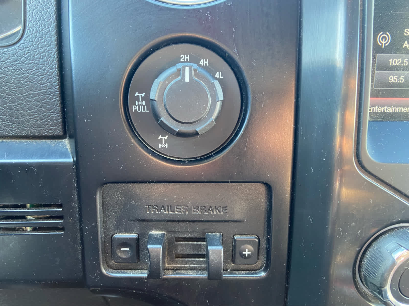 Used 2014 Ford F150 FX4 w/ FX Appearance Package AWD/4WD image 27