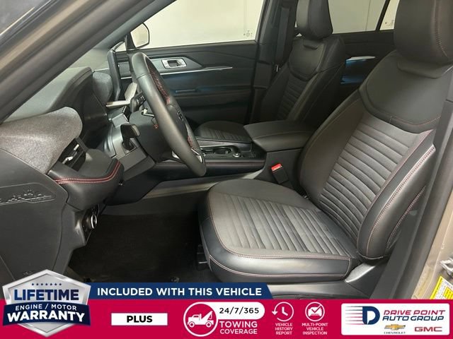 Used 2026 Ford Explorer ST-Line w/ ST-Line Street Pack AWD/4WD image 15