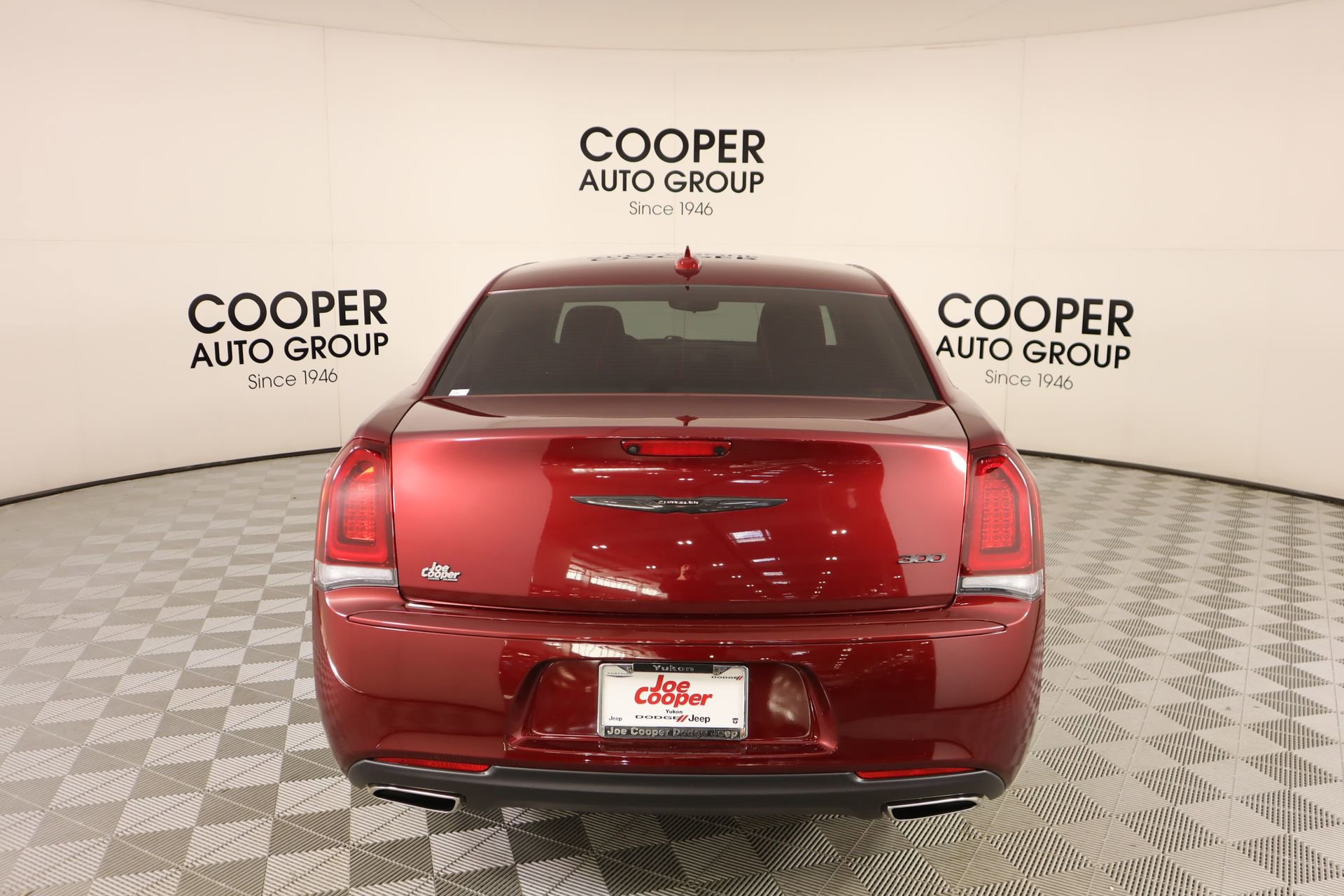 Used 2023 Chrysler 300 Touring w/ Sport Appearance Package image 20