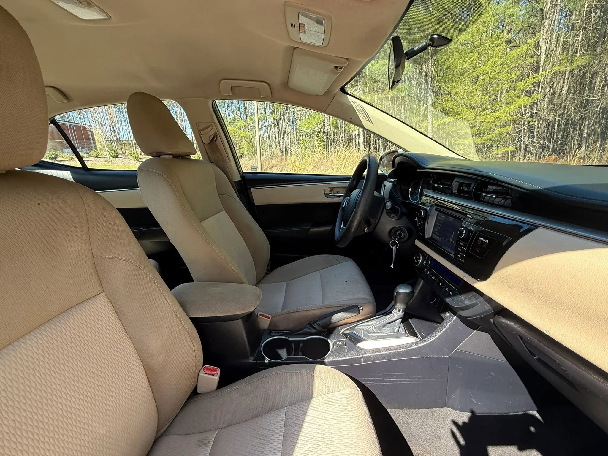 Used 2014 Toyota Corolla LE FWD image 23