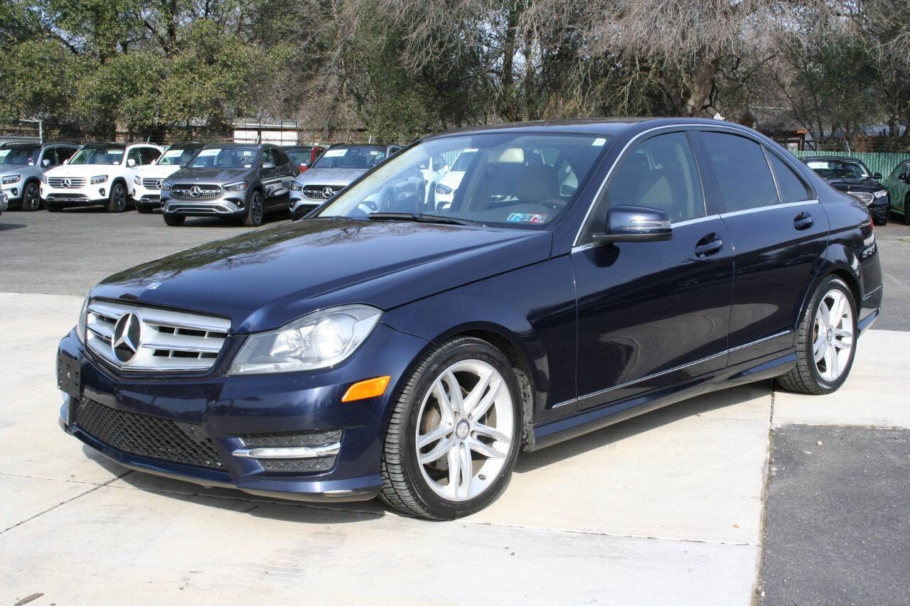 Used 2012 Mercedes-Benz C 300 C 300 Luxury 4MATIC AWD 4dr Se image 6