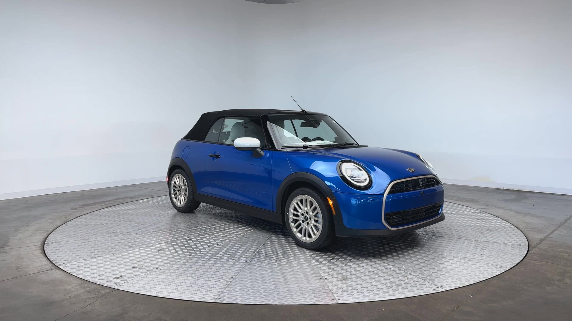 New 2026 MINI Cooper Convertible image 2