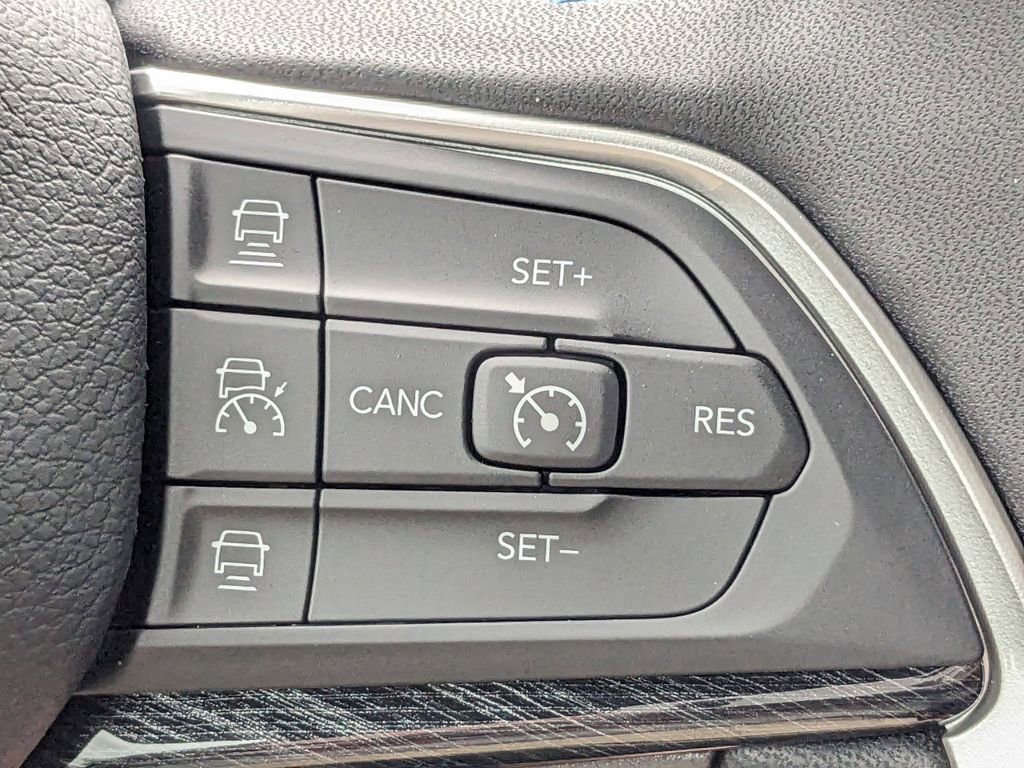 New 2024 Jeep Grand Cherokee Trailhawk w/ Luxury Tech Group III image 24
