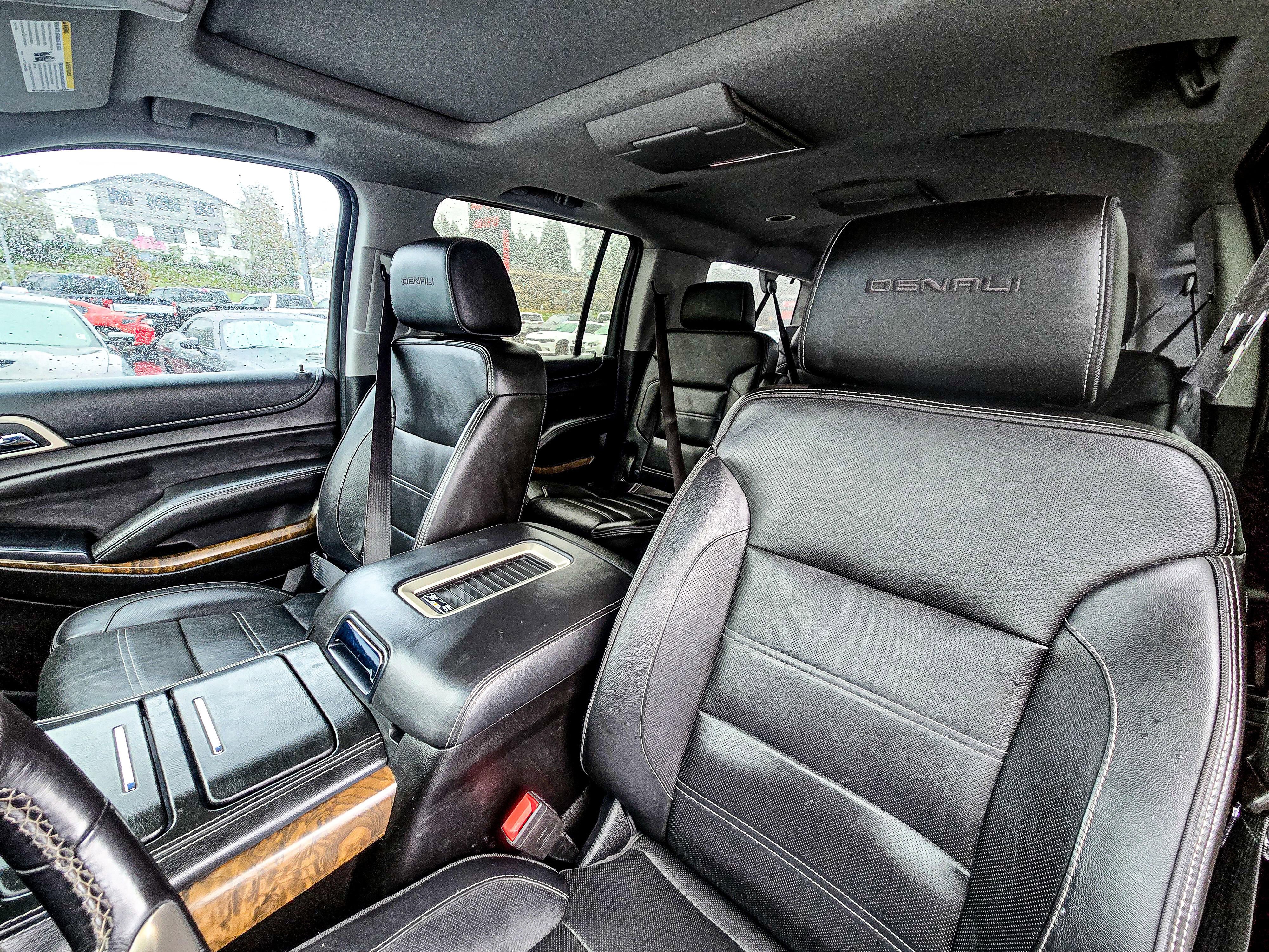 Used 2018 GMC Yukon XL Denali w/ Denali Ultimate Package image 10