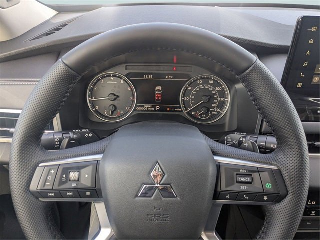 New 2026 Mitsubishi Outlander SE image 35