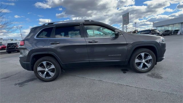Used 2019 Jeep Cherokee Limited image 9