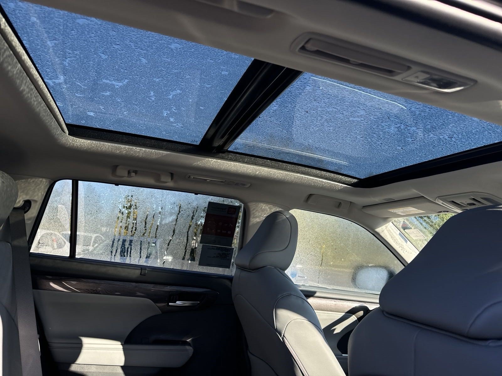 New 2025 Toyota Highlander Platinum AWD/4WD image 36